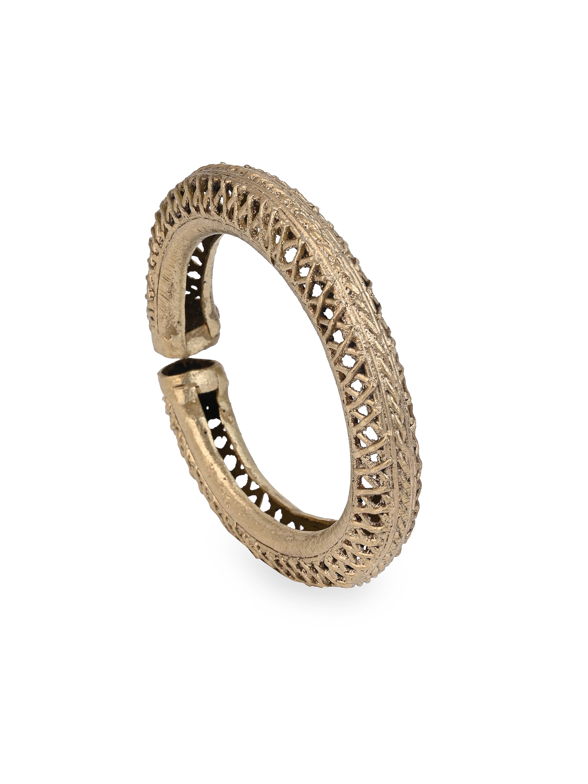 MAURYANA - Dokra craft tirbal bangle in jali design - one size
