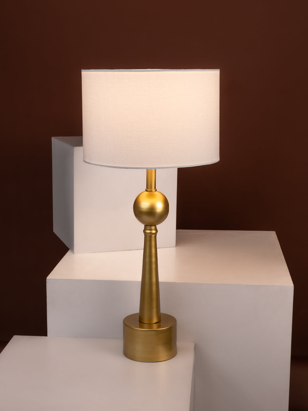 Elegant design white shade and golden ball base table lamp / bedside lamp