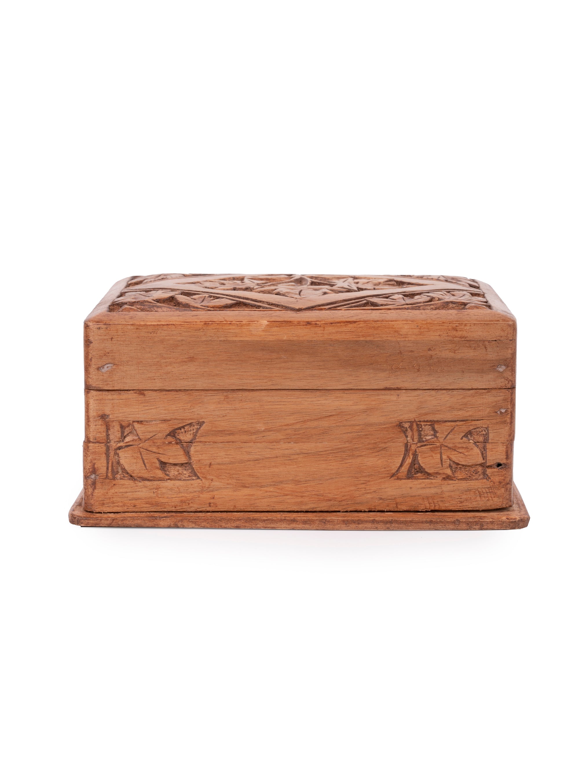 Walnut wood carved Jewellery box with Chinar leaves design on top - 6x4 inches - The Heritage Artifacts
