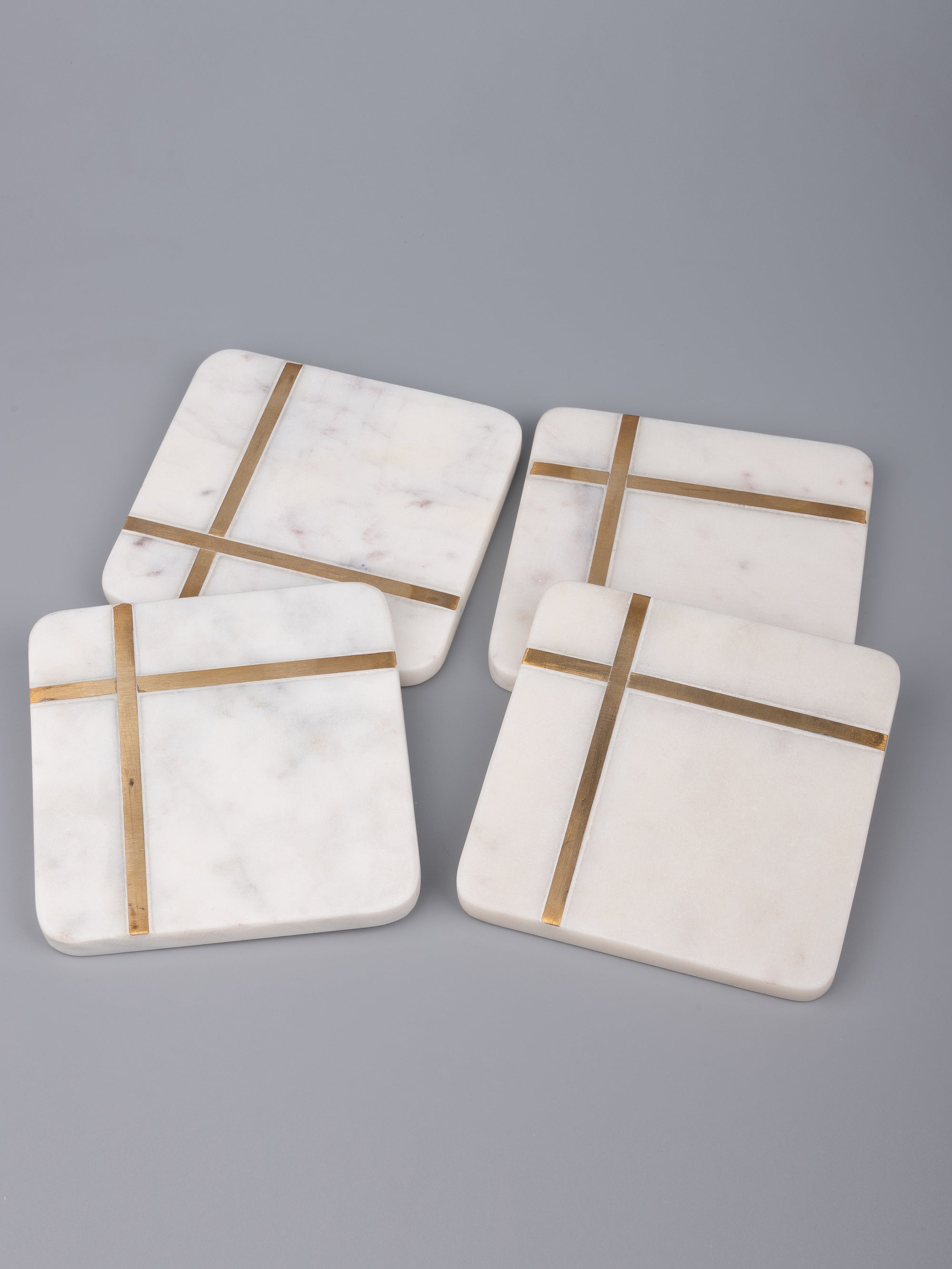 White marble 4 pieces coaster set in square shape with brass inlay work - The Heritage Artifacts
