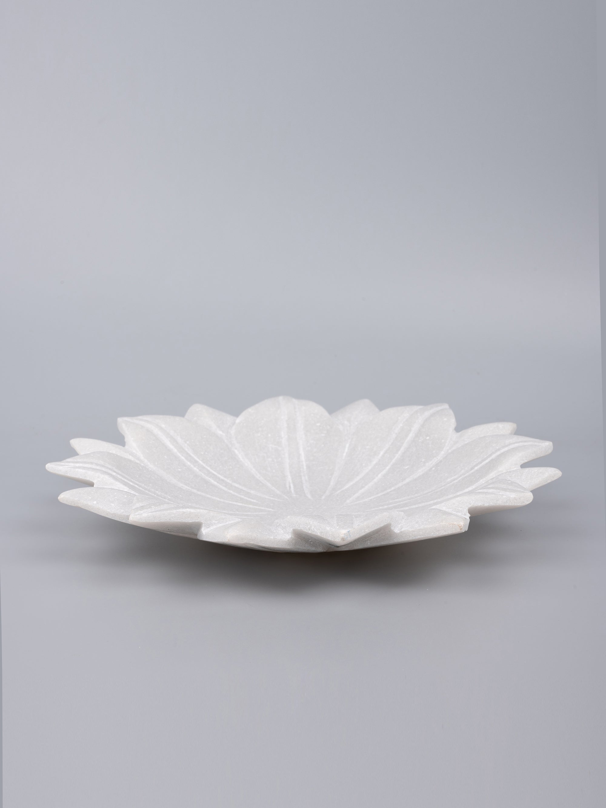 Lotus Urli bowl / plate made of pure white marble - 5 inches - The Heritage Artifacts
