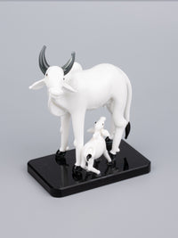 Glass centerpiece, Kamdhenu cow with calf in white color - The Heritage Artifacts