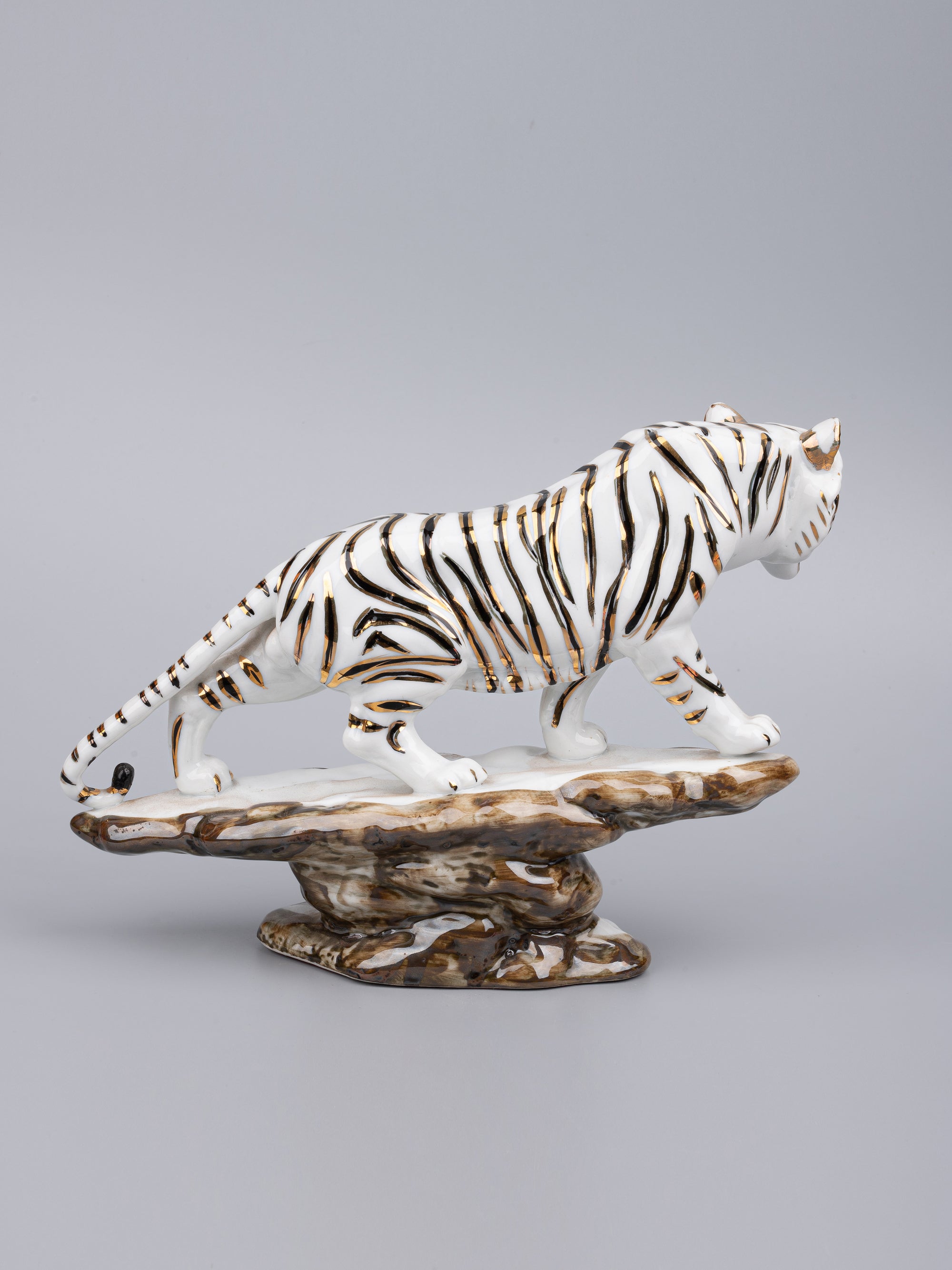 Glass Artifact, White Roaring Tiger on Mountain Top - The Heritage Artifacts