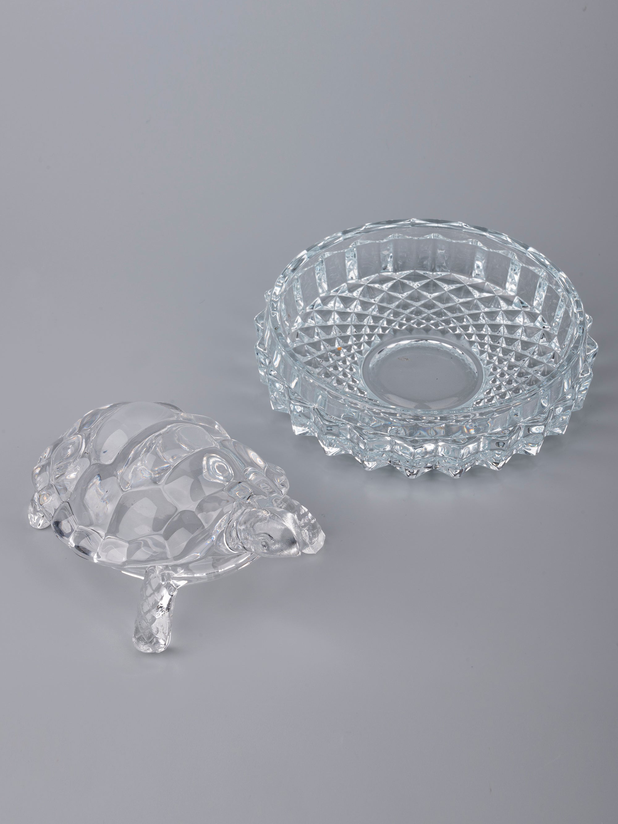 Tortoise in a Bowl, Glass Home Decor Showpiece - The Heritage Artifacts