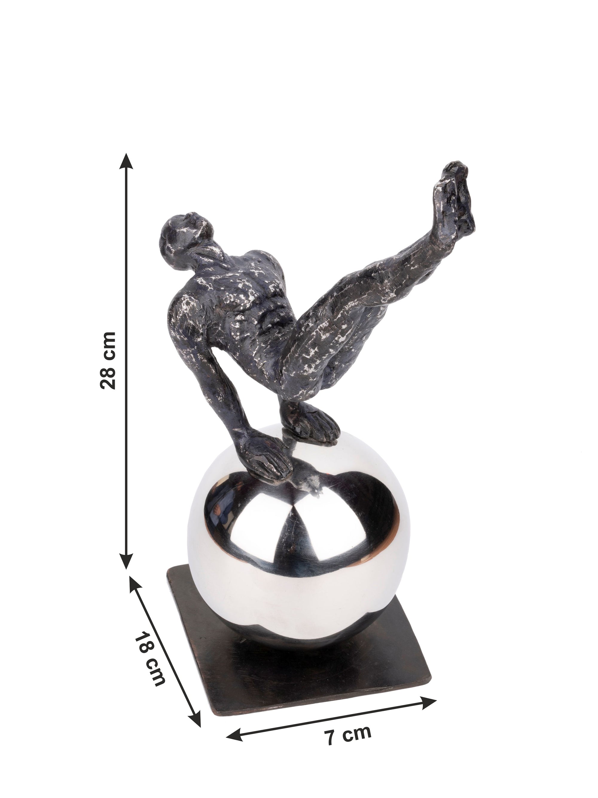 Sculpture name - CYNOSURE - The Heritage Artifacts