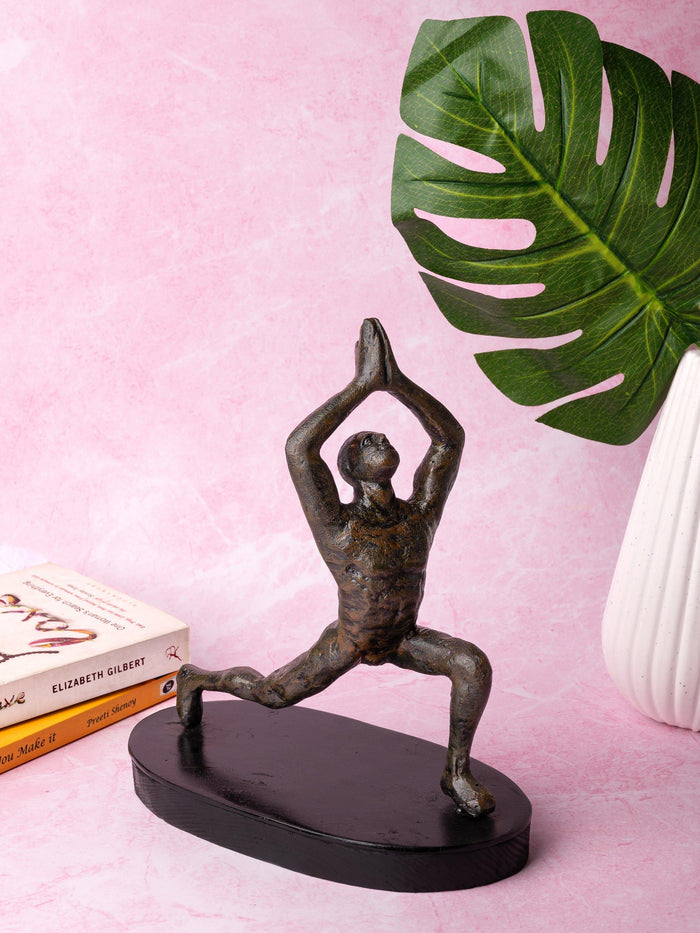 Sculpture name - EXPRESSING GRATITUDE - The Heritage Artifacts