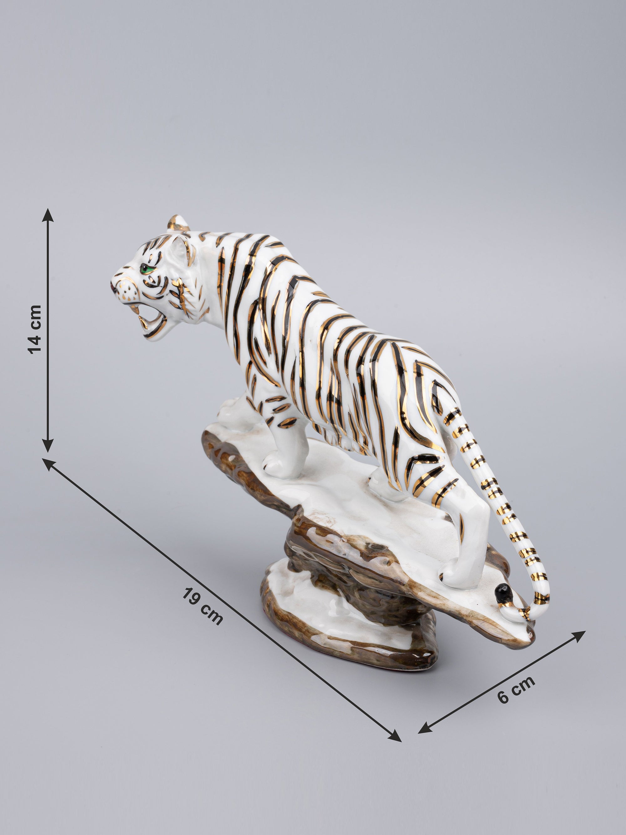 Glass Artifact, White Roaring Tiger on Mountain Top - The Heritage Artifacts