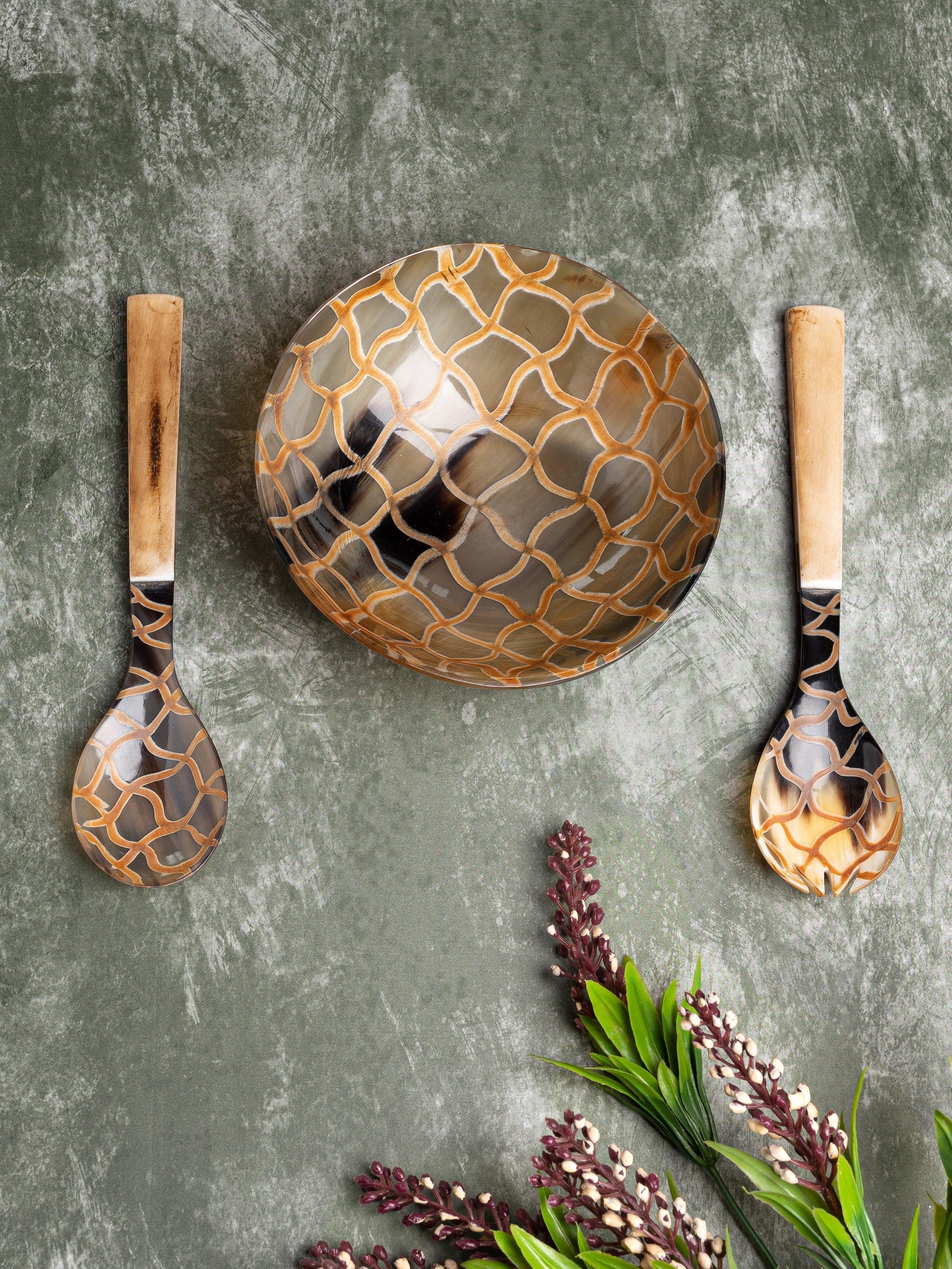 Natural Buffalo Horn Checkered Serving Bowl With Spoon and Fork Set - 6 inches dia - The Heritage Artifacts