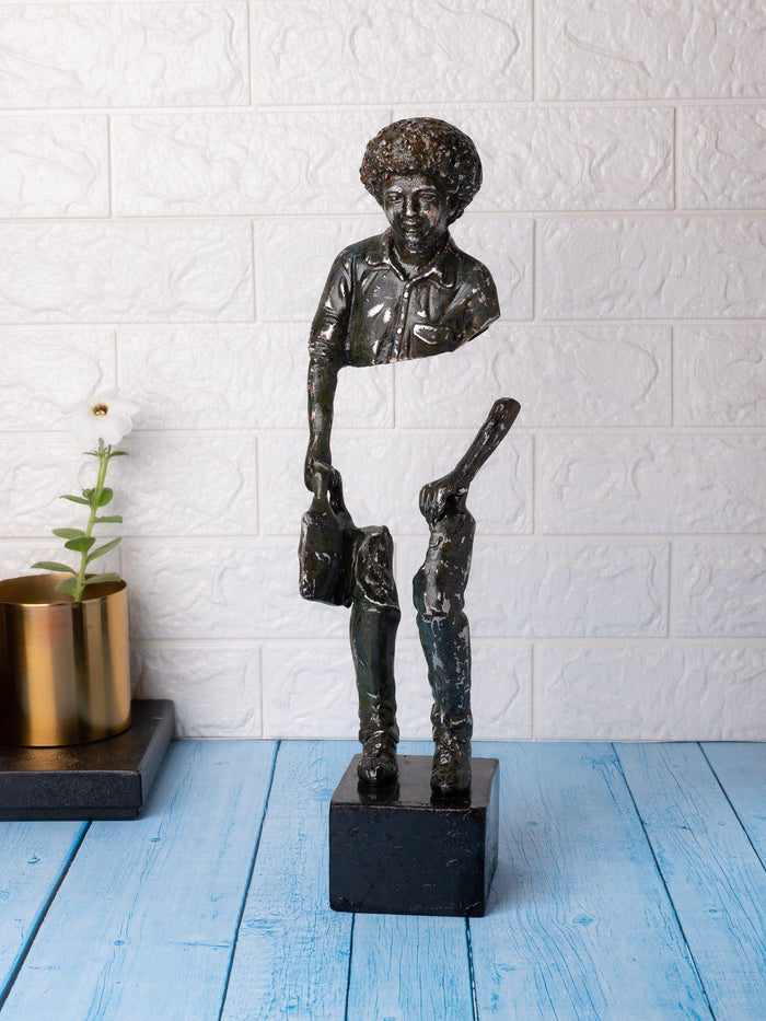 Sculpture name - OPTICAL ILLUSION - The Heritage Artifacts