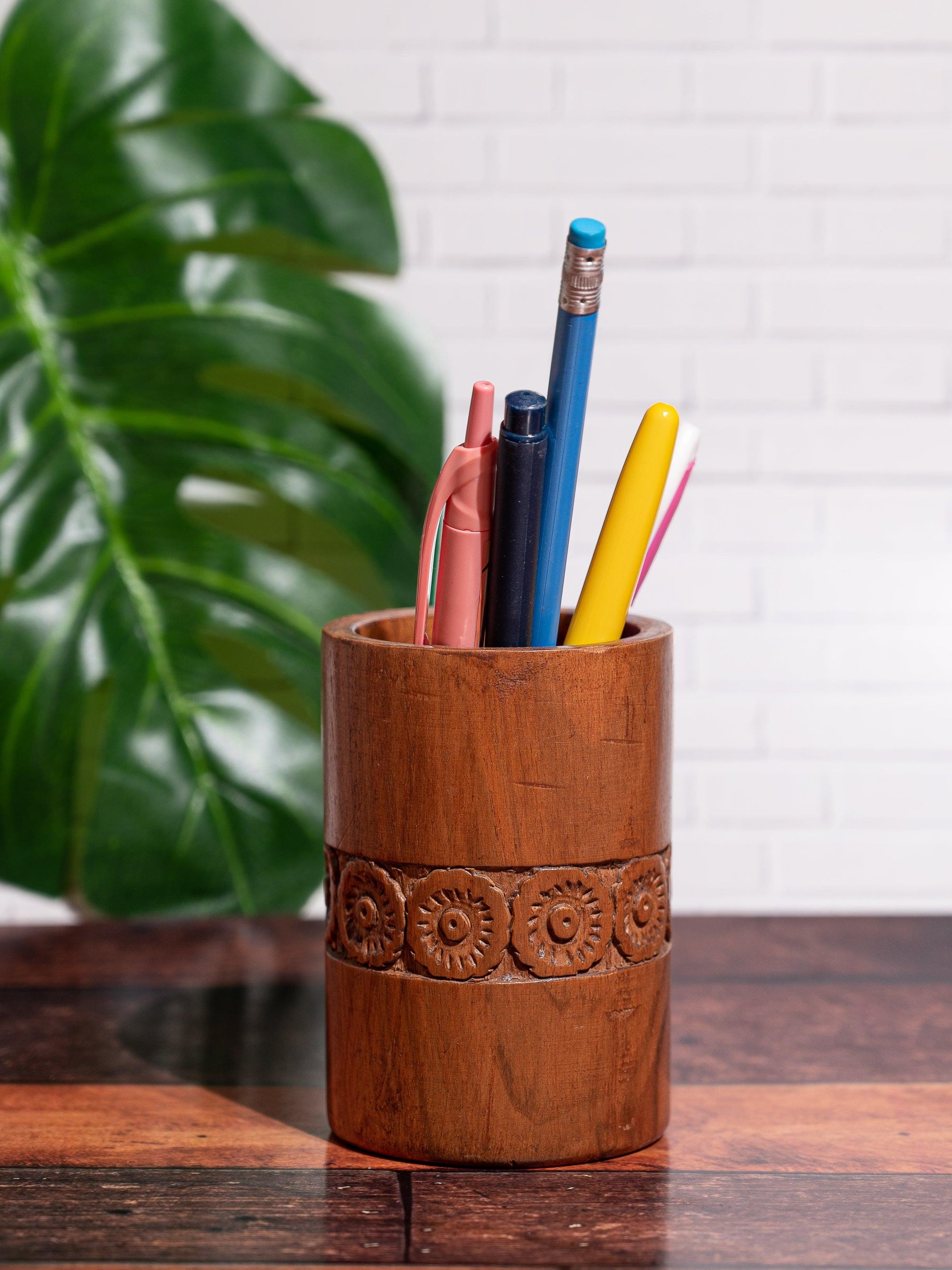 Walnut wood carved Pen / Pencil Holder - 4 inches height - The Heritage Artifacts