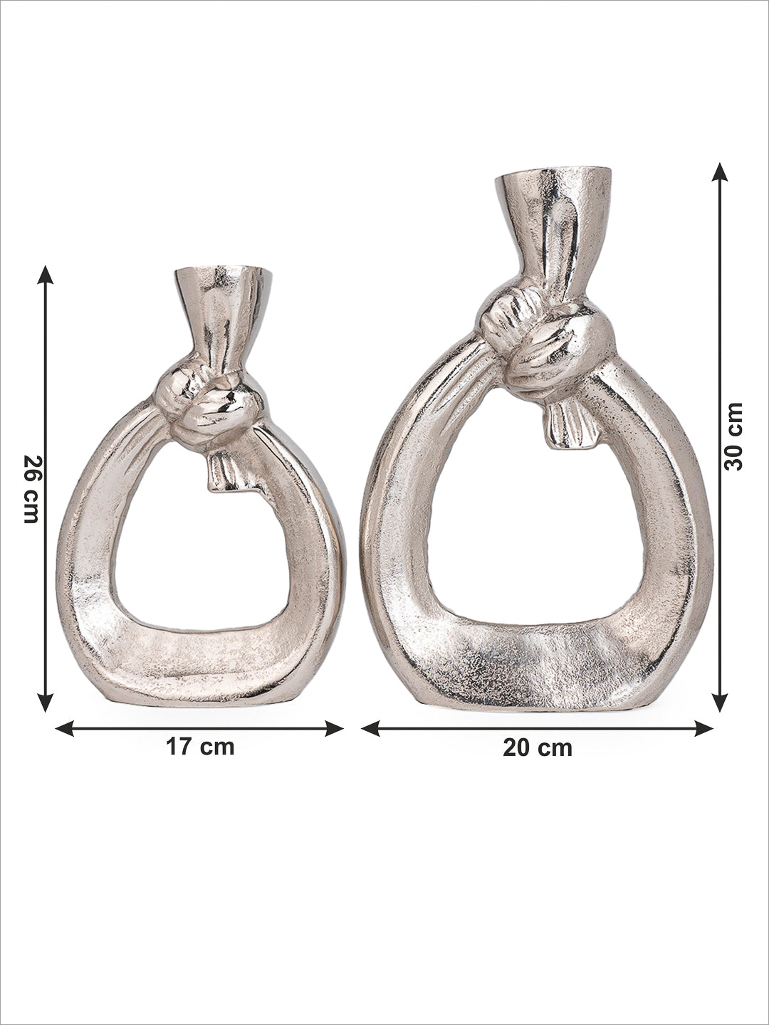 Metal crafted knot design candle holder - set of 2 in silver color