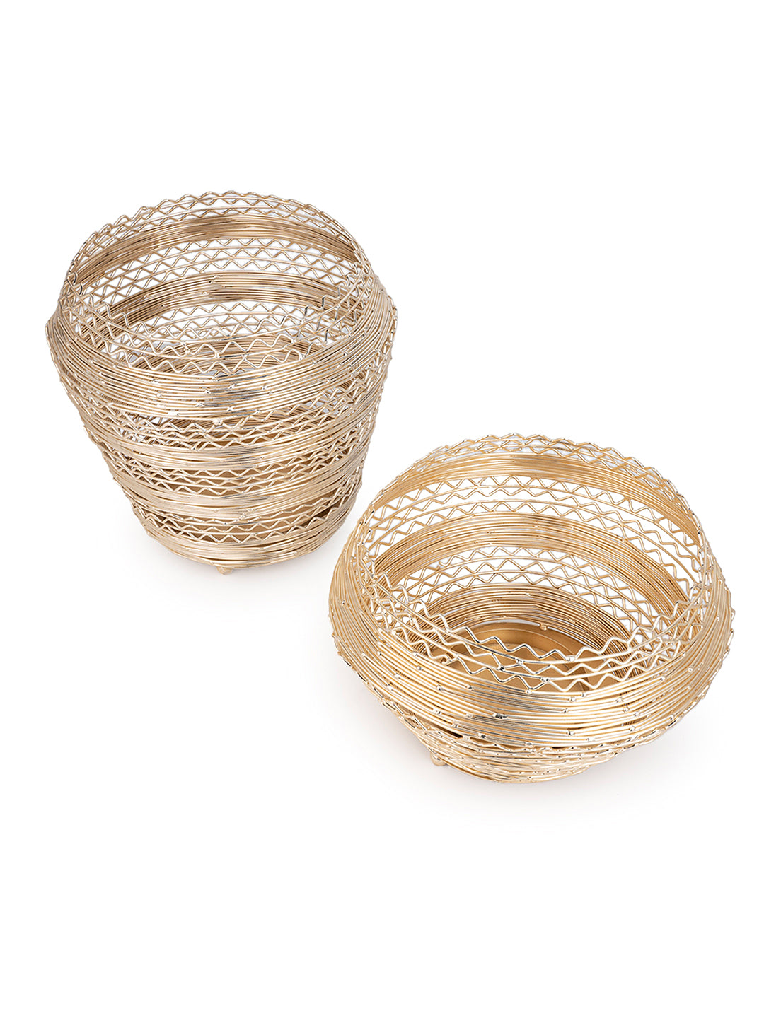 Metal wire crafted decorative pot in golden color - set of 2