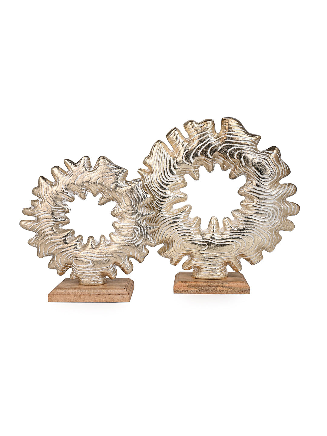 Metal crafted Set of 2 abstract design table decor - White and gold