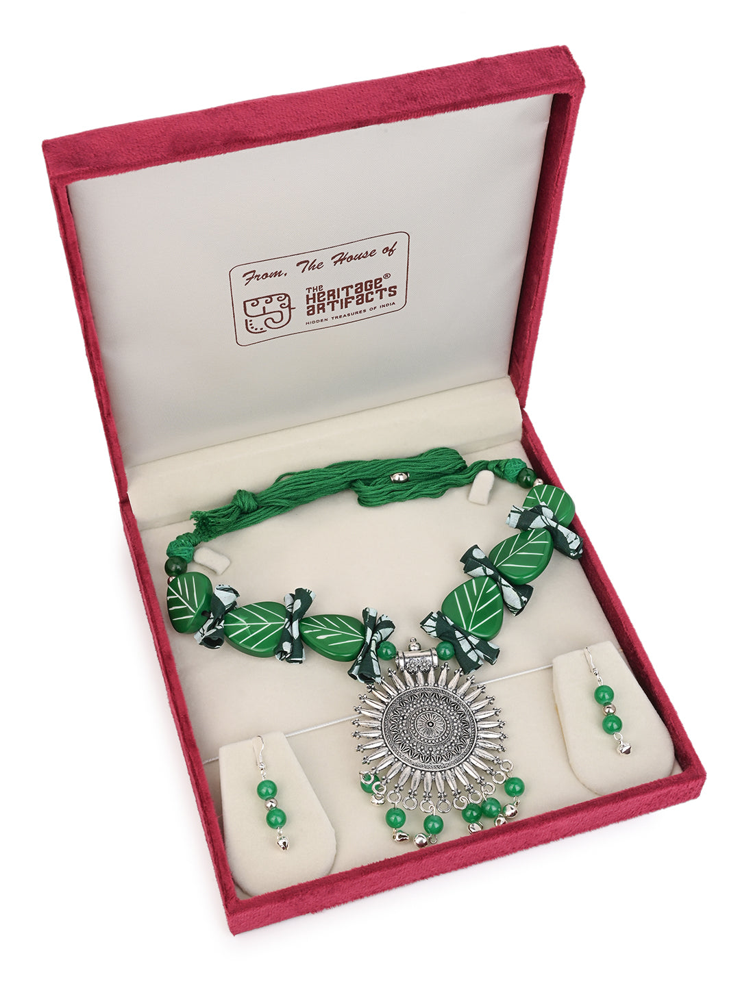 MAURYANA - Green color beaded necklace with metal pendant and earrings - adjustable length