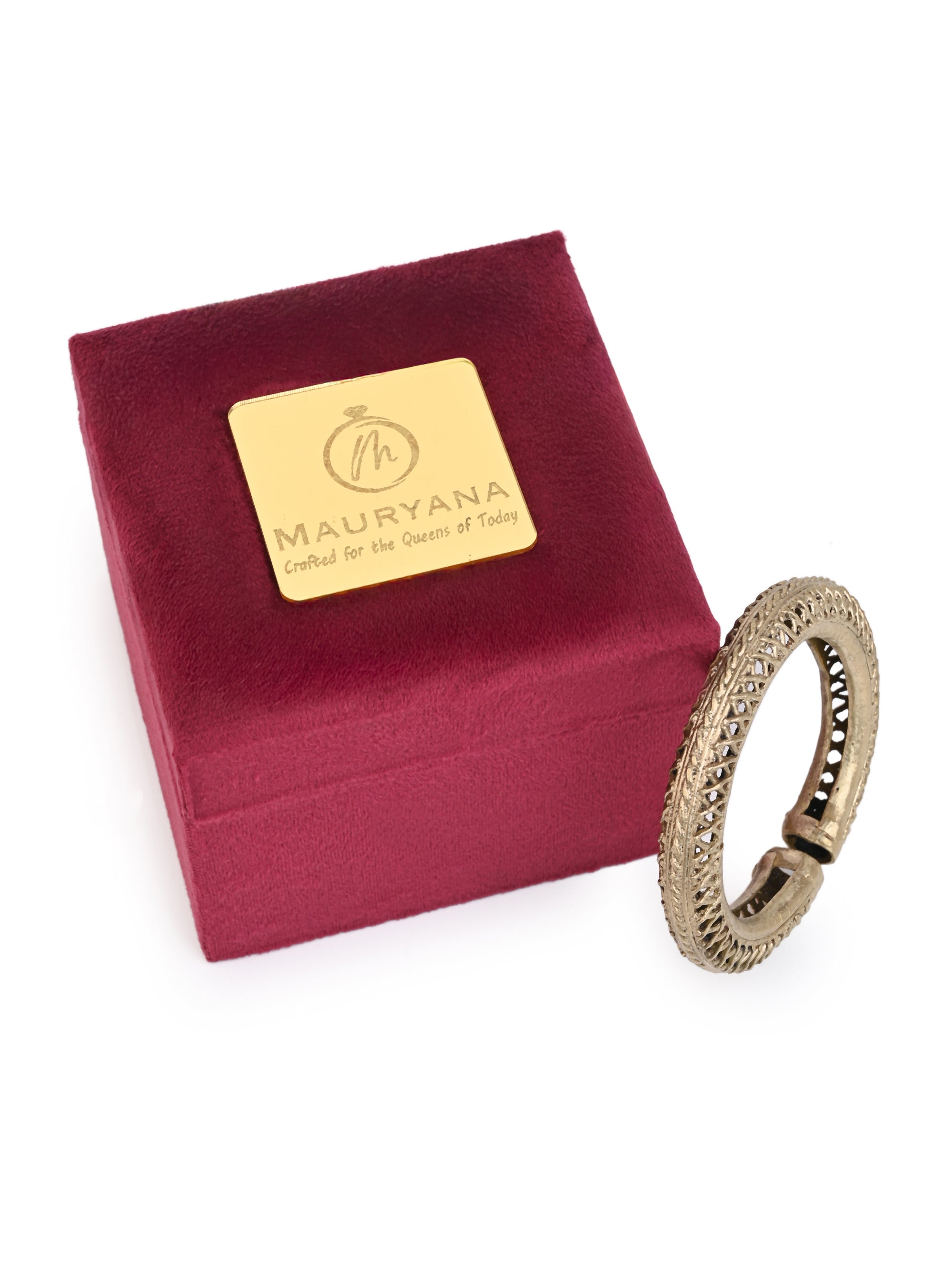 MAURYANA - Dokra craft tirbal bangle in jali design - one size