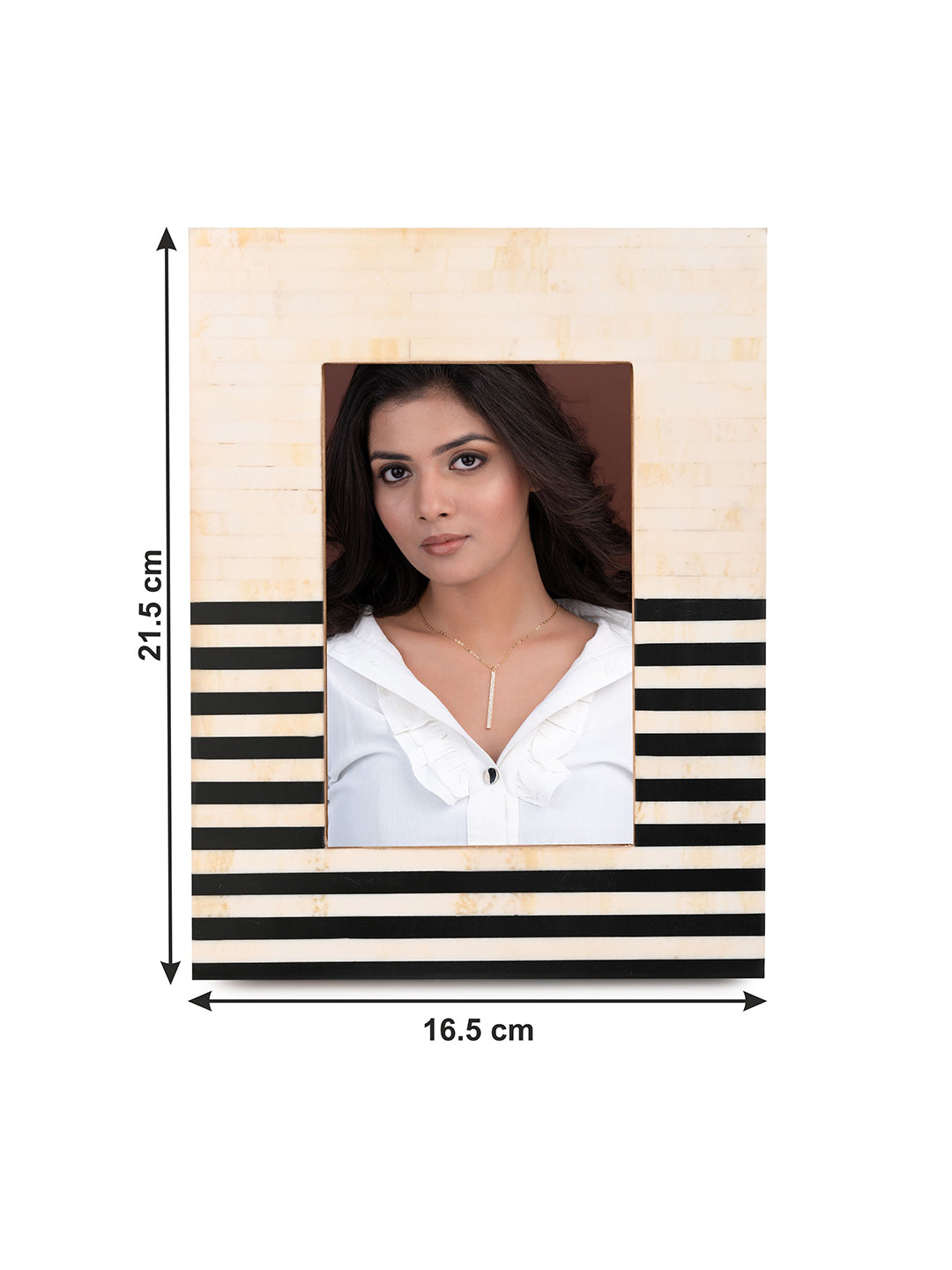 Horn and wood crafted horizontal stripes photo frame - 6x8 inches