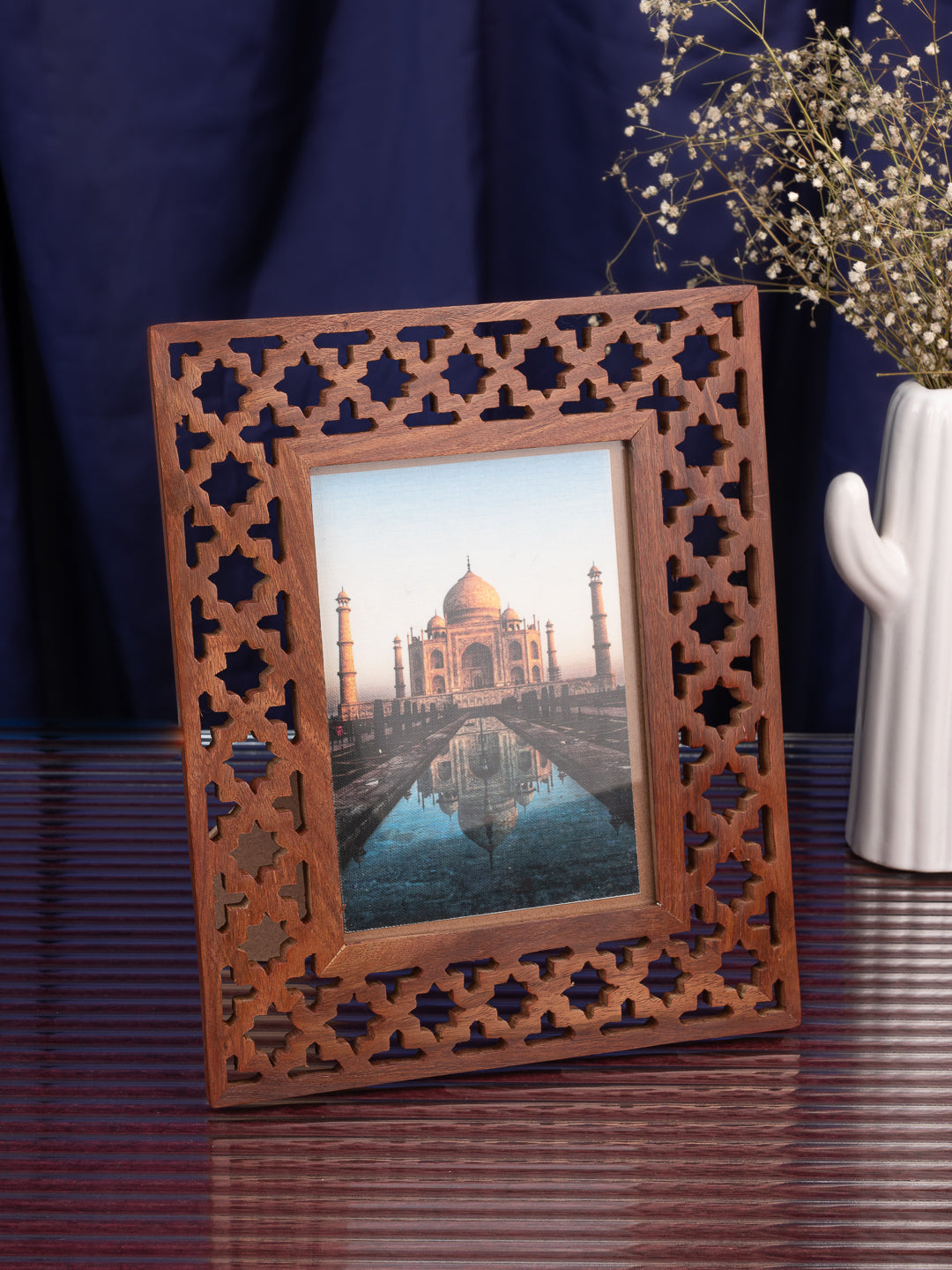 Sheesham wood jali carving premium photo frame - 8x10 inches