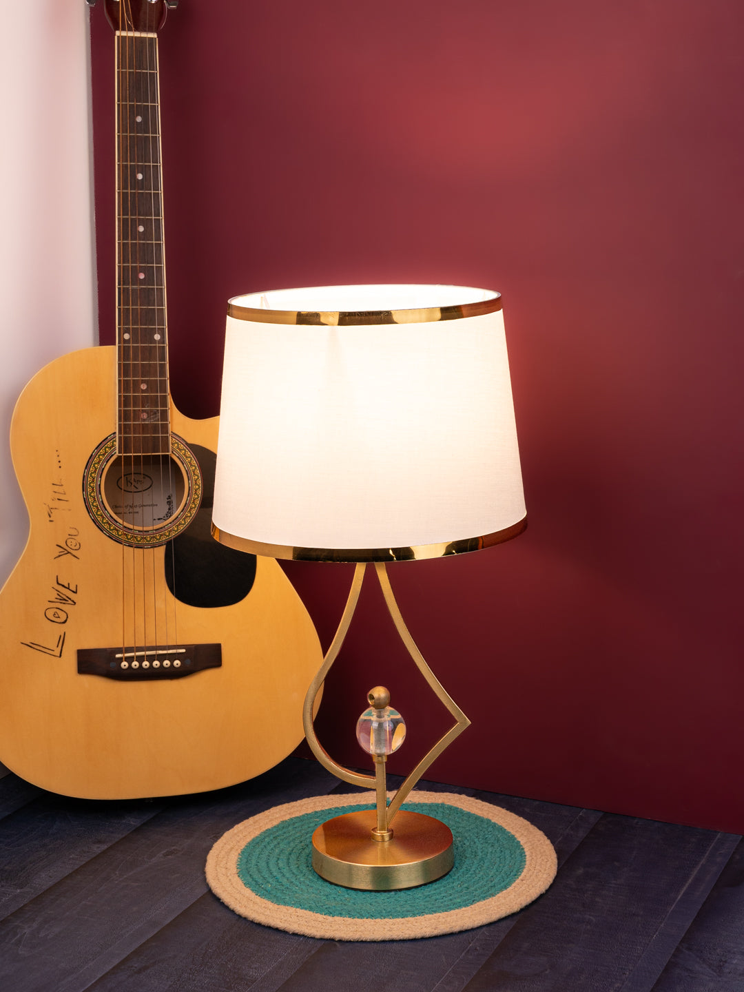 Stylish table lamp / bedside lamp with white shade and glass ball design base