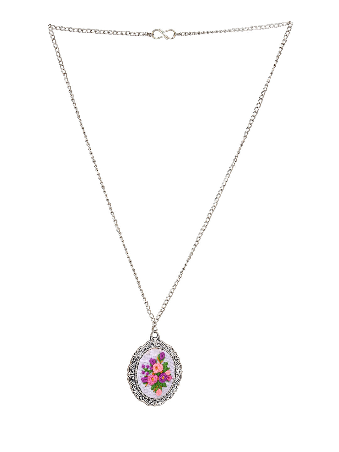 MAURYANA - Bunch of flowers embroidered pendant necklace set with earrings - White