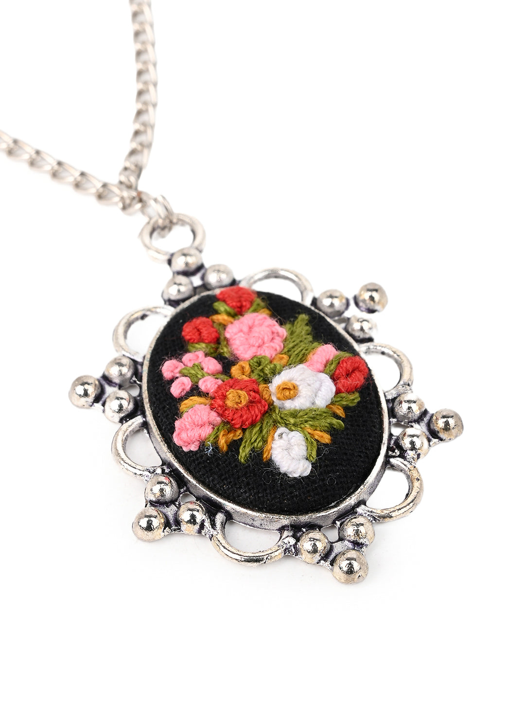 MAURYANA - Bunch of flowers embroidered pendant necklace set with earrings - Black