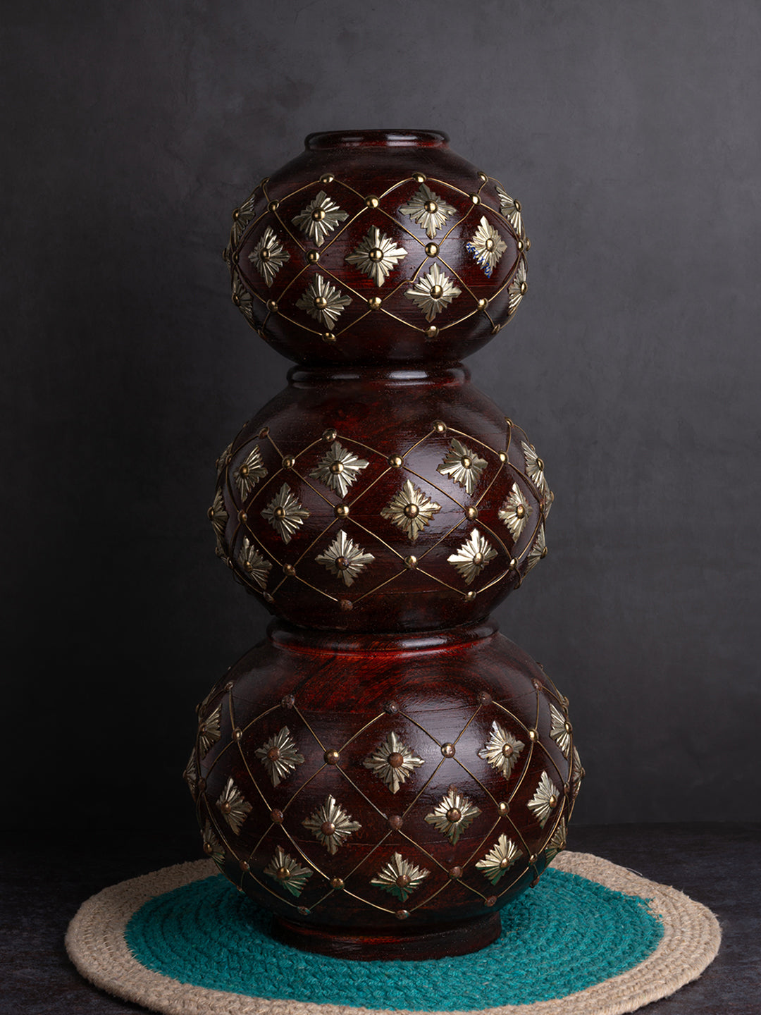 Sheesham wood crafted set of 3 handi / matka with brass work for home decor
