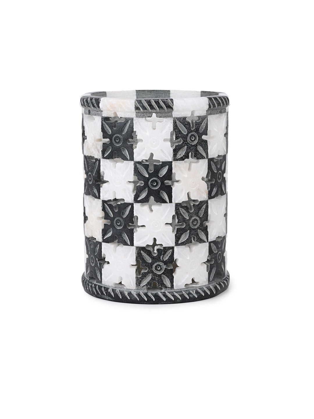 Marble crafted checkered pen stand for home office use - 4 inches