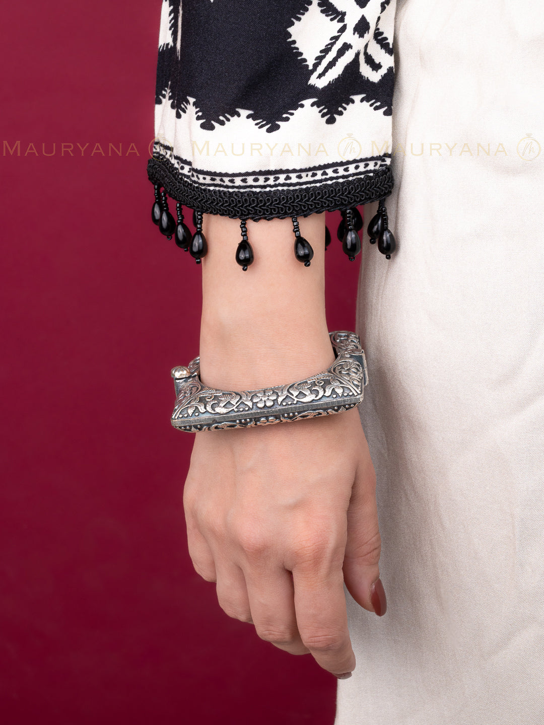 MAURYANA - Oxidised silver square bangle with opening mechanism