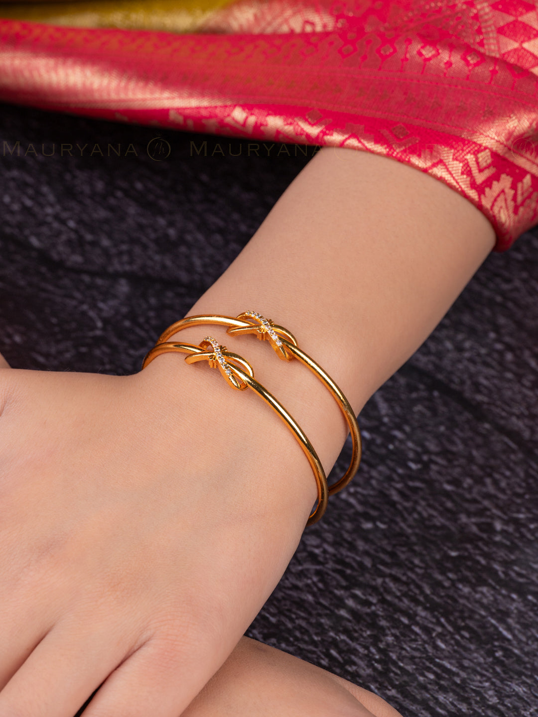 MAURYANA - Kundan mina pair of bangles with bow design and opening
