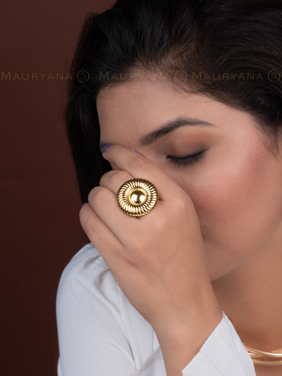 MAURYANA - Stainless Steel 18K Gold Plated Circular Stylish Ring