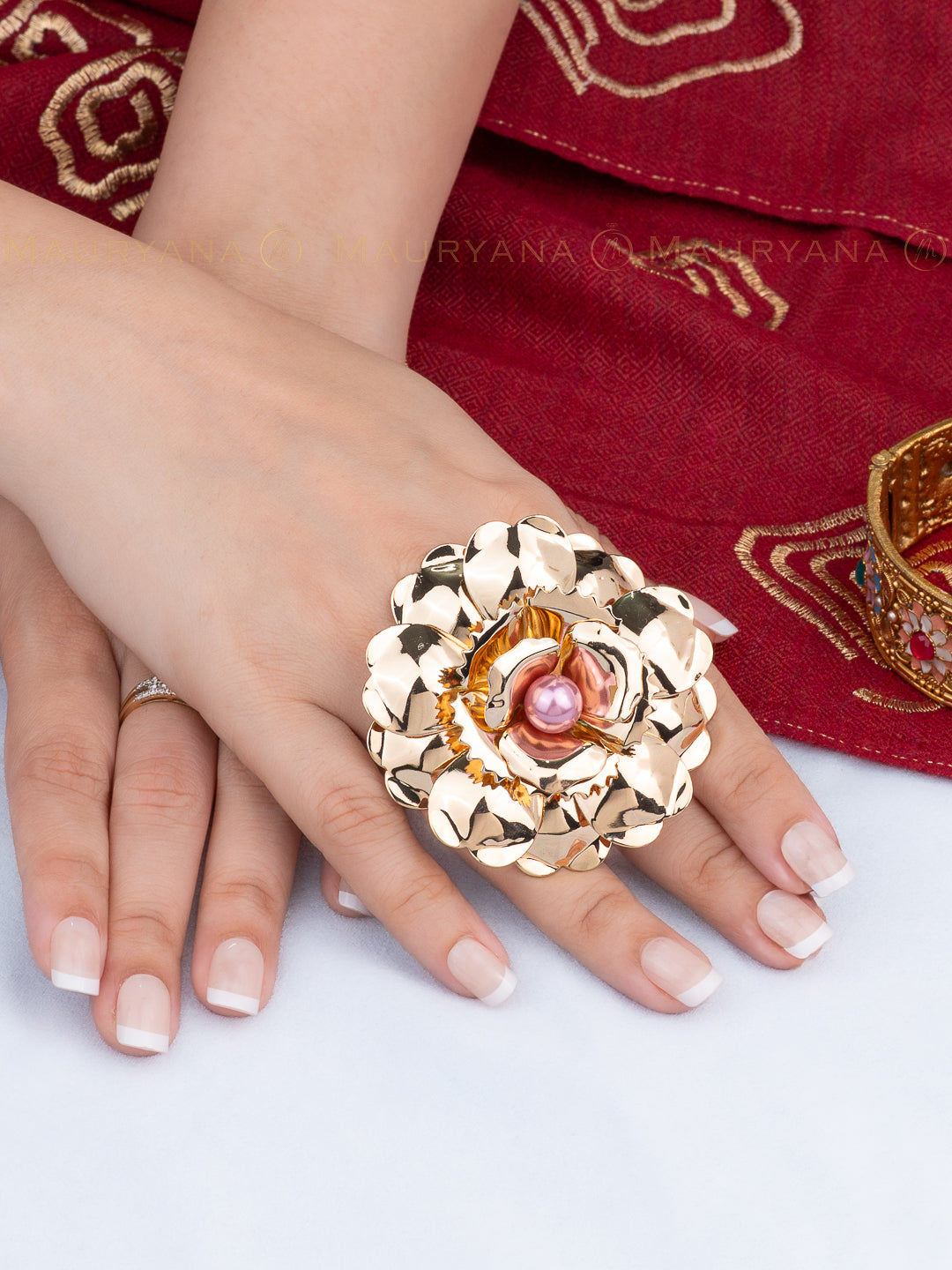 MAURYANA - Alloy Plated Retro Flower Design Big Size Ring