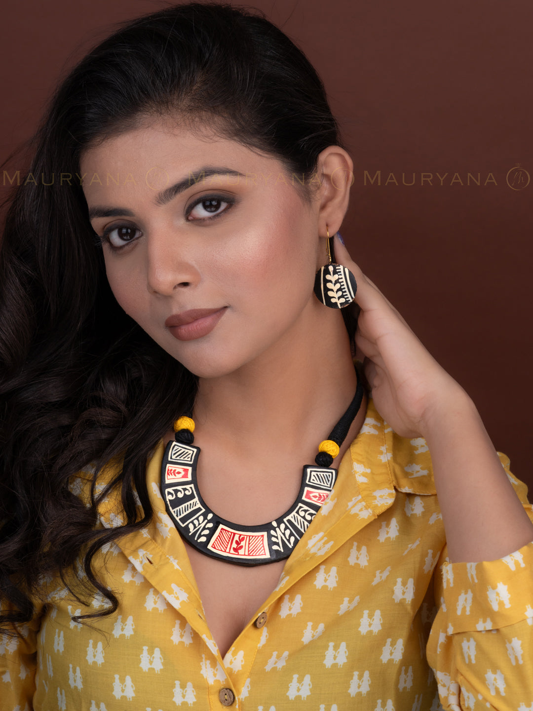 MAURYANA - Terracotta half moon necklace set with earrings in tribal design - adjustable length
