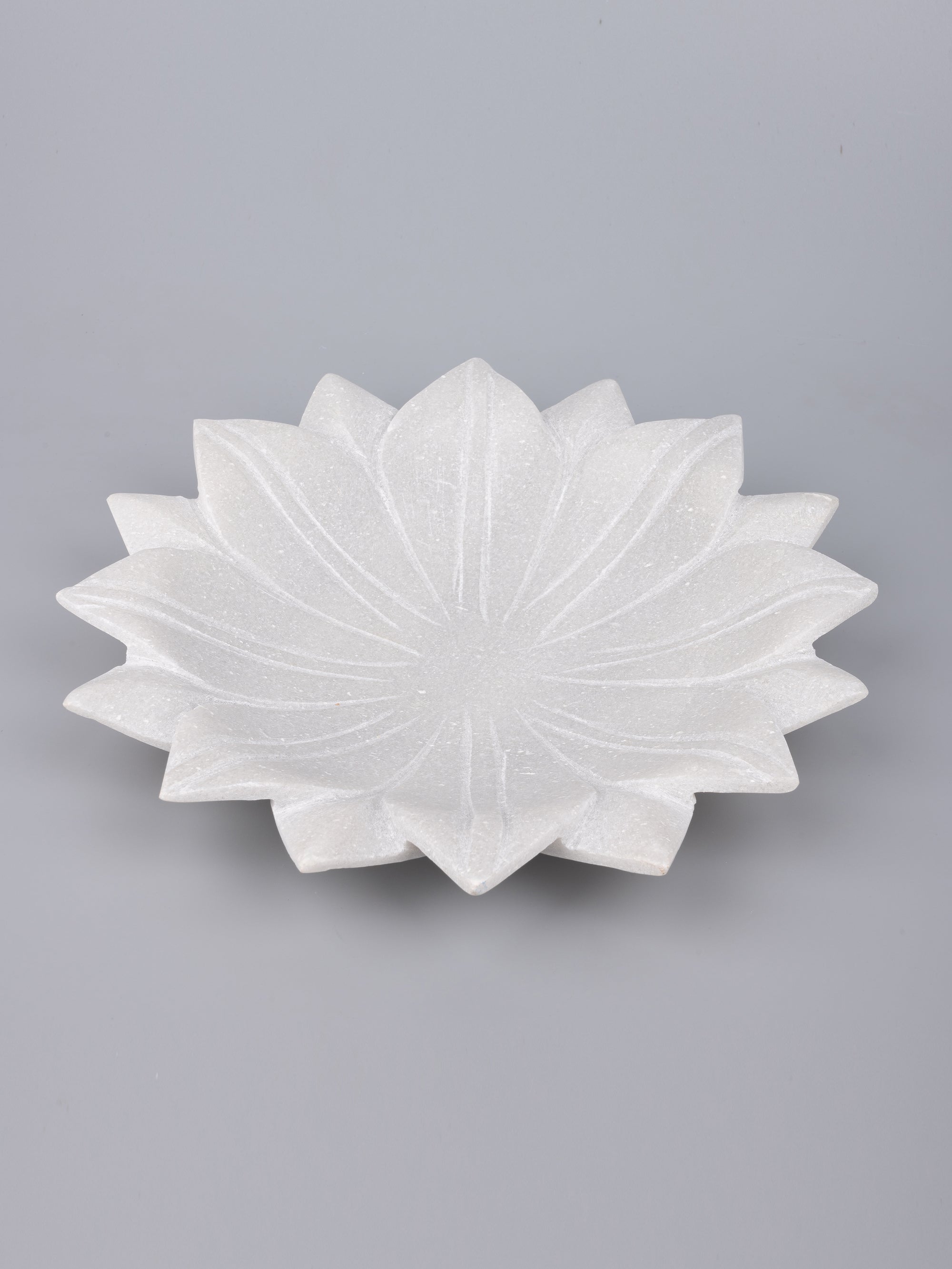 Lotus Urli bowl / plate made of pure white marble - 5 inches - The Heritage Artifacts