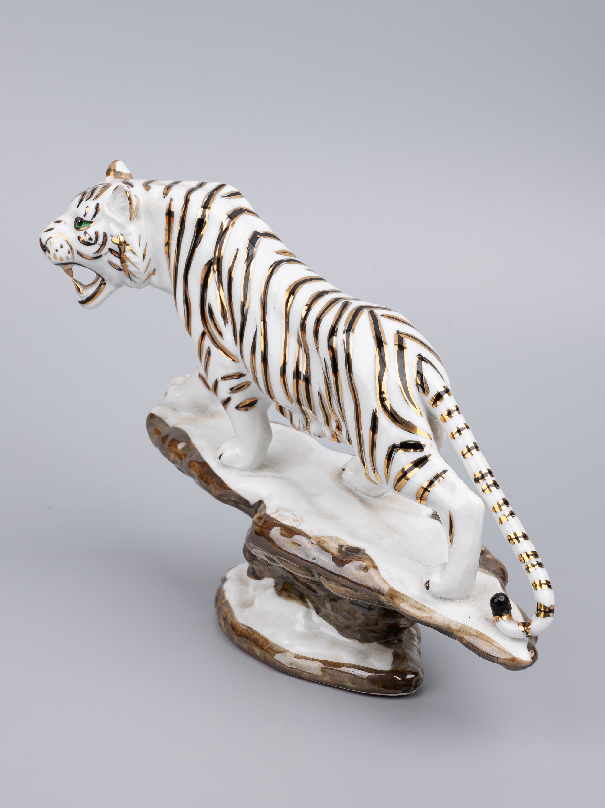 Glass Artifact, White Roaring Tiger on Mountain Top - The Heritage Artifacts