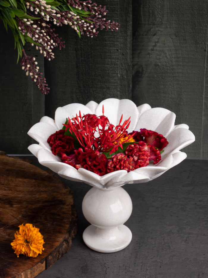 White marble Lotus plate with stand that can used as an individual flower also - The Heritage Artifacts